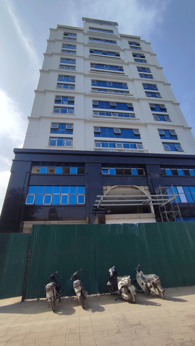 400m2 vách ngăn vệ sinh cho tòa nhà BIDV 545 Nguyễn Văn Cừ