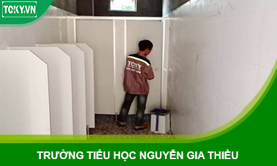 Vách ngăn vệ sinh compact trường tiểu học Nguyễn Gia Thiều