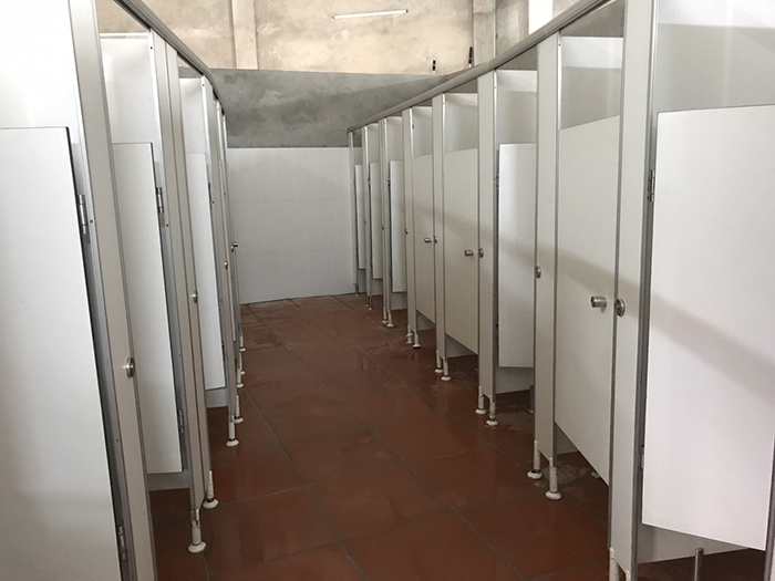 Standards for installing sanitary partitions for factories