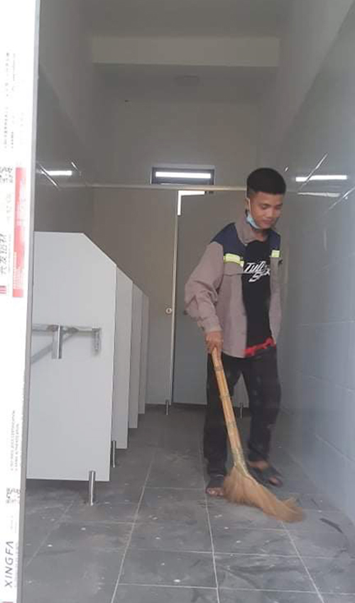 Vách ngăn vệ sinh compact trường tiểu học Hòa Thạch A