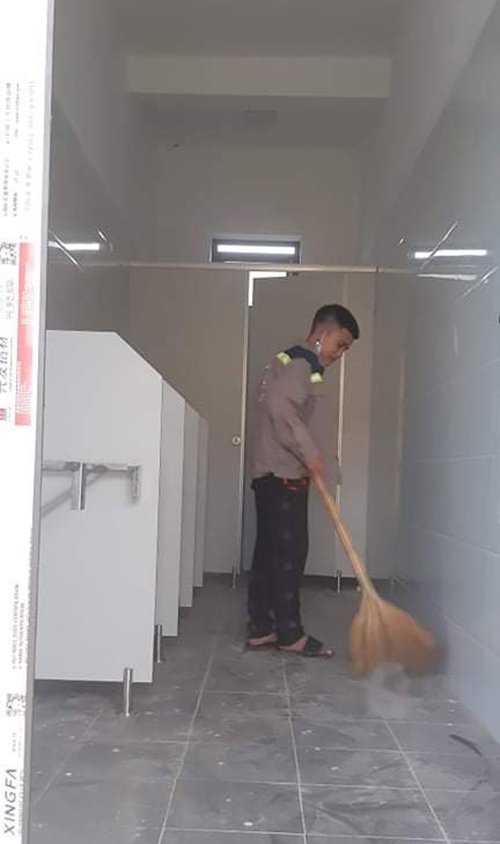 Vách ngăn vệ sinh compact trường tiểu học Hòa Thạch A