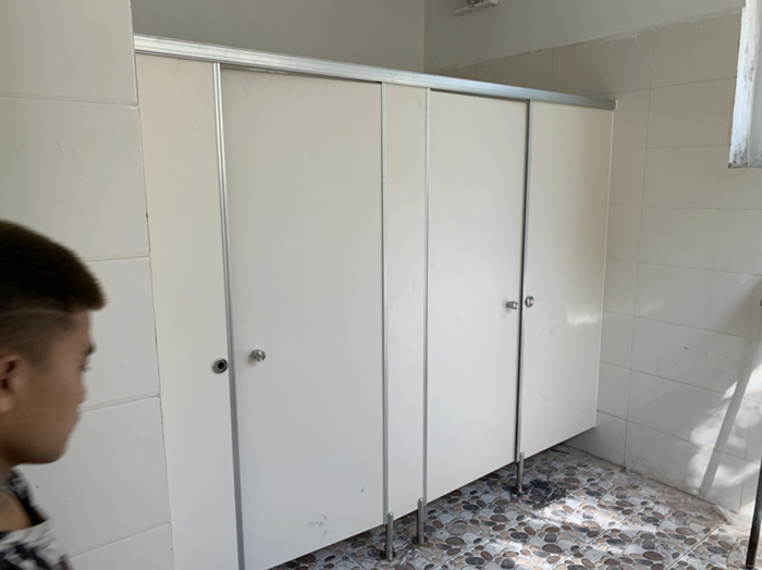 Vách nhà vệ sinh compact Trung Tâm Điều Dưỡng Người Có Công