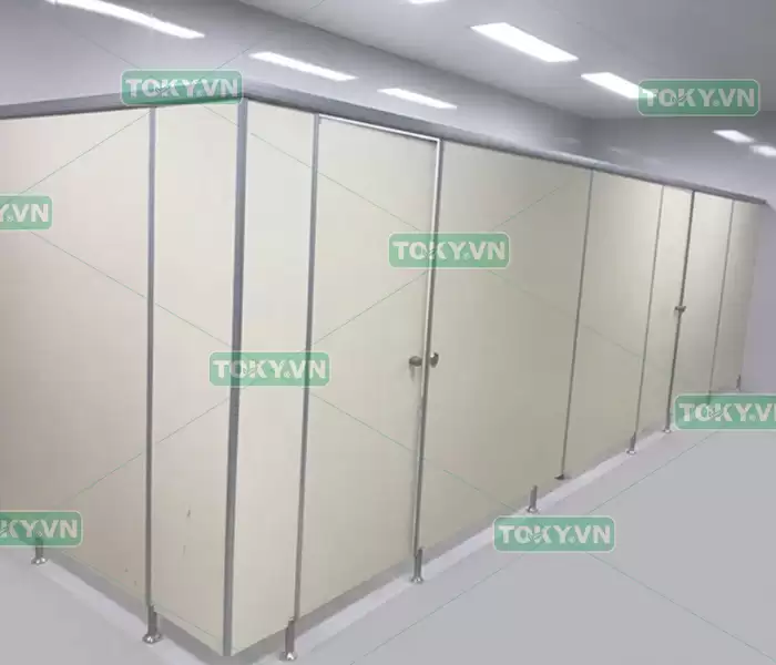Giải pháp vách ngăn khu vệ sinh thay thế hoàn toàn tường xây 4 Vách ngăn khu vệ sinh phù hợp với những công trình nào?