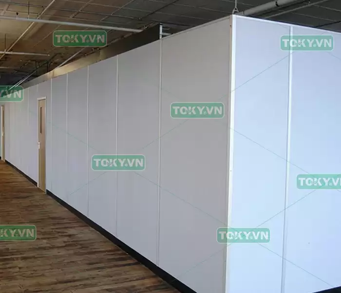 Vách ngăn vệ sinh bằng nhựa - Các loại phổ biến, ưu nhược điểm và cách chọn 2026 2 Vách ngăn nhà vệ sinh bằng nhựa PVC