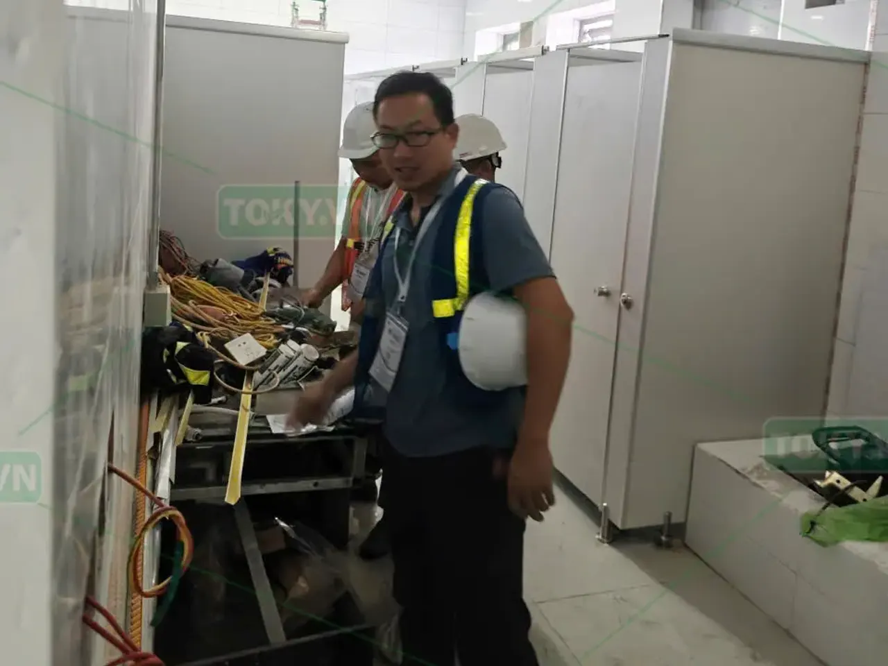 Dự án thi công vách ngăn vệ sinh tại Nhà máy TCL Tonly Việt Nam – Quảng Ninh