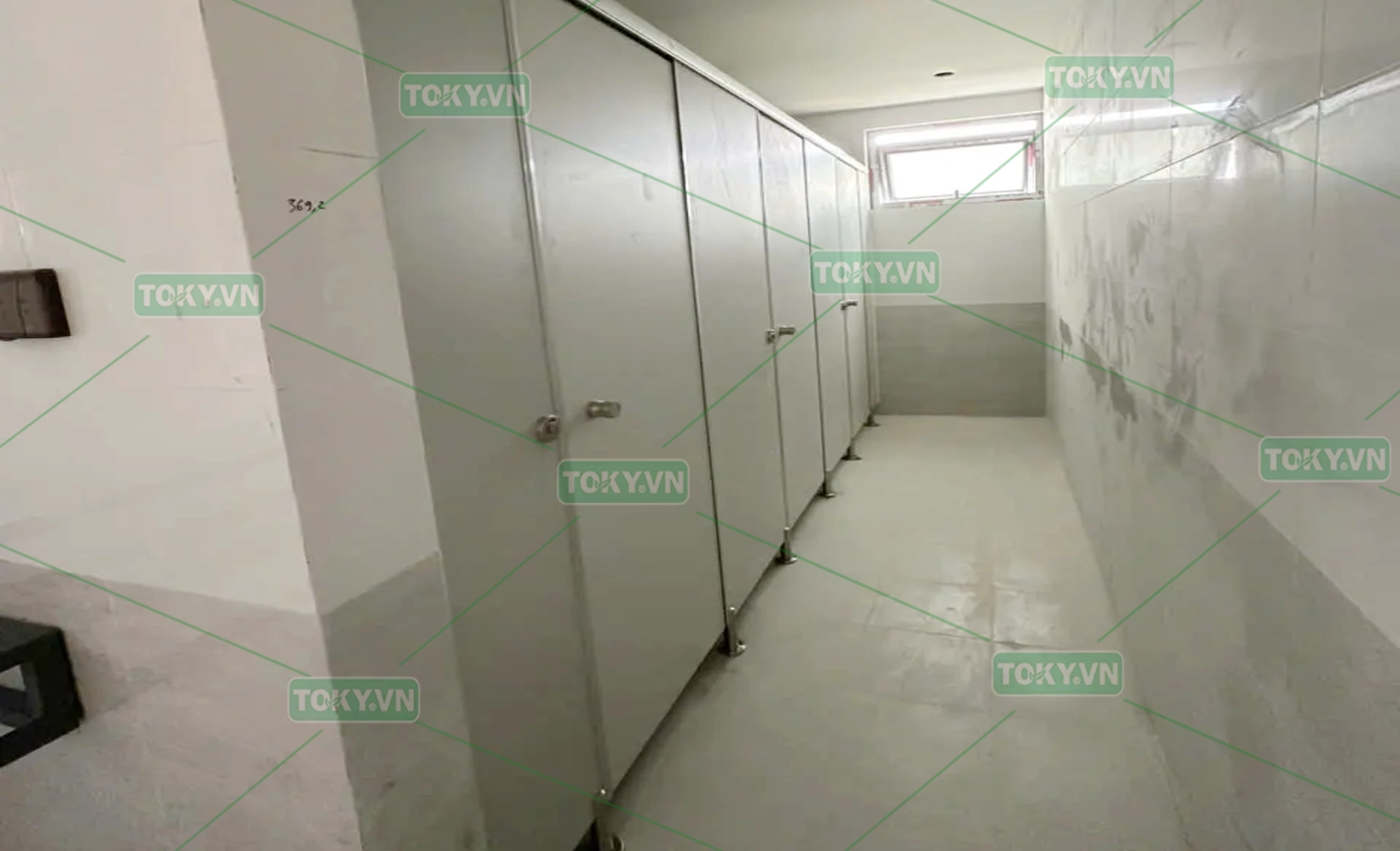 Dự án vách ngăn vệ sinh VietinBank – Chi nhánh Bắc Thanh Hóa (120m²)