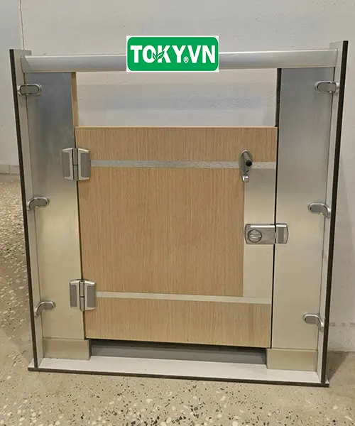 mo hinh vach ngan ve sinh compact 5
