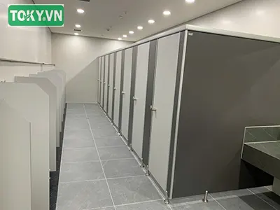 Ứng dụng vách ngăn vệ sinh compact cho văn phòng
