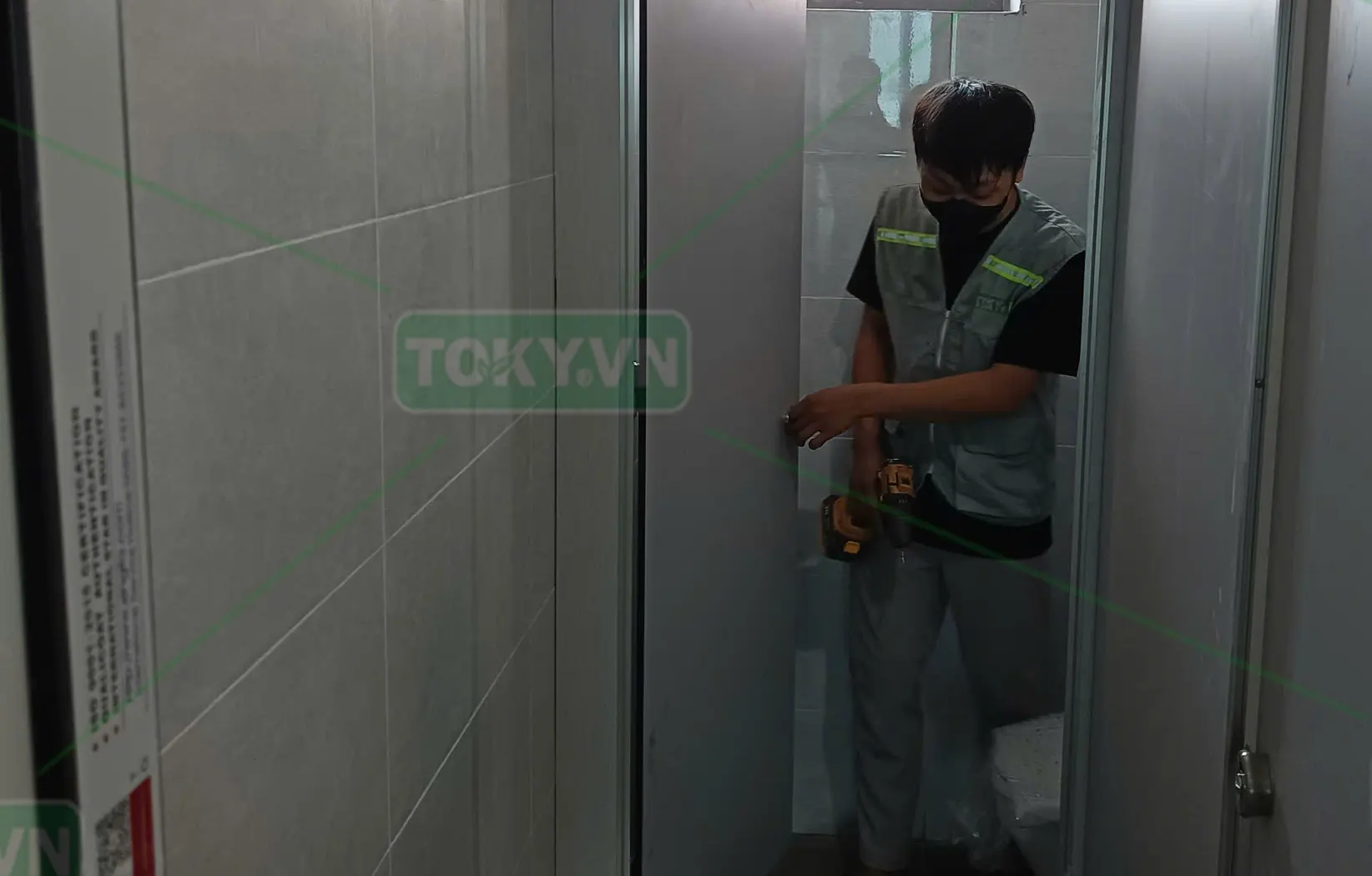 TOKY hoàn thiện vách ngăn vệ sinh Trụ sở Ngân hàng VietinBank – Chi nhánh Bắc Thăng Long