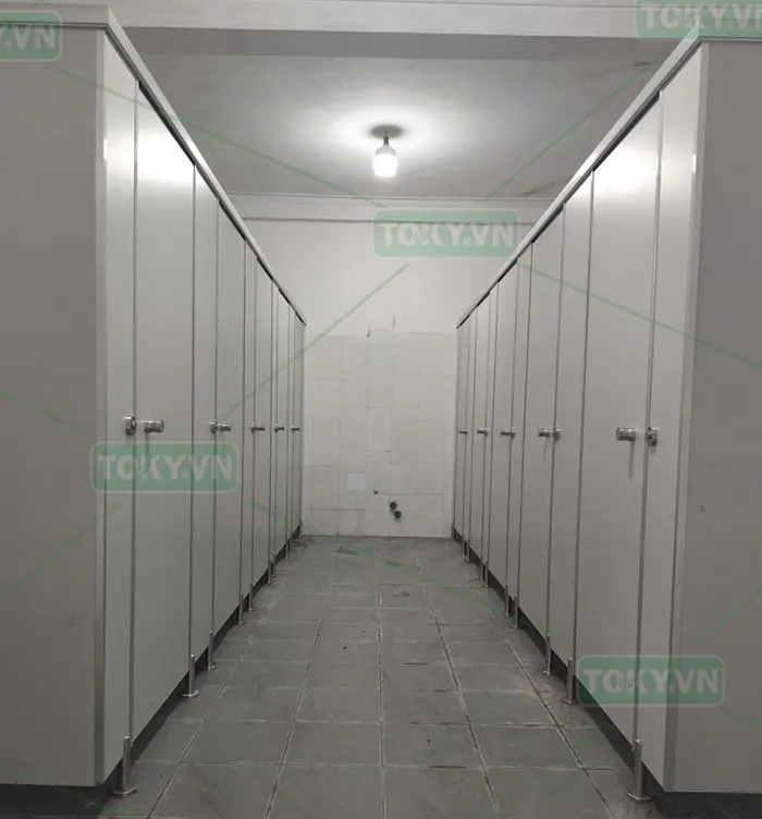 Cung cấp, thi công vách ngăn Compact cho Công ty Cơ khí Hoàng Bách