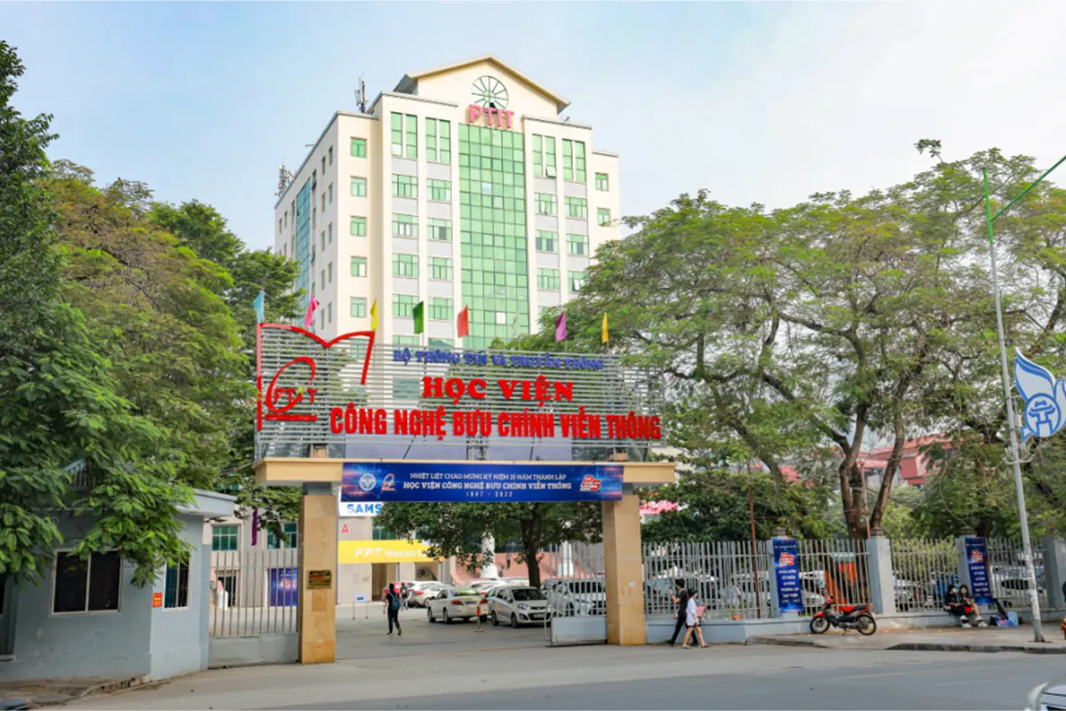 Hoàn thiện vách ngăn vệ sinh cho Trường Học viện Bưu chính Viễn thông