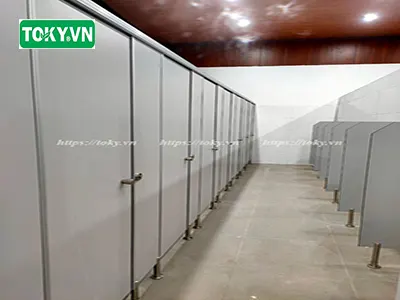 ứng dụng vách ngăn vệ sinh compact cho trạm dừng nghỉ