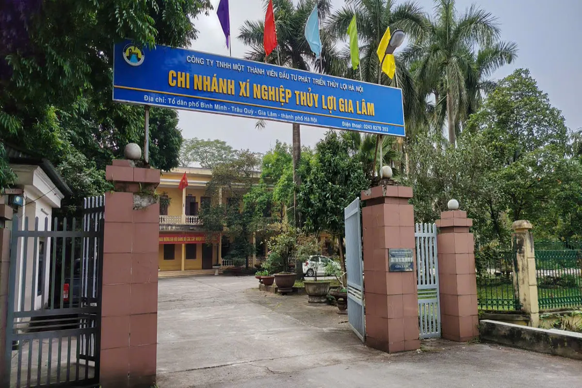 Công trình vách ngăn vệ sinh cho Chi nhánh Xí nghiệp Thủy lợi Gia Lâm