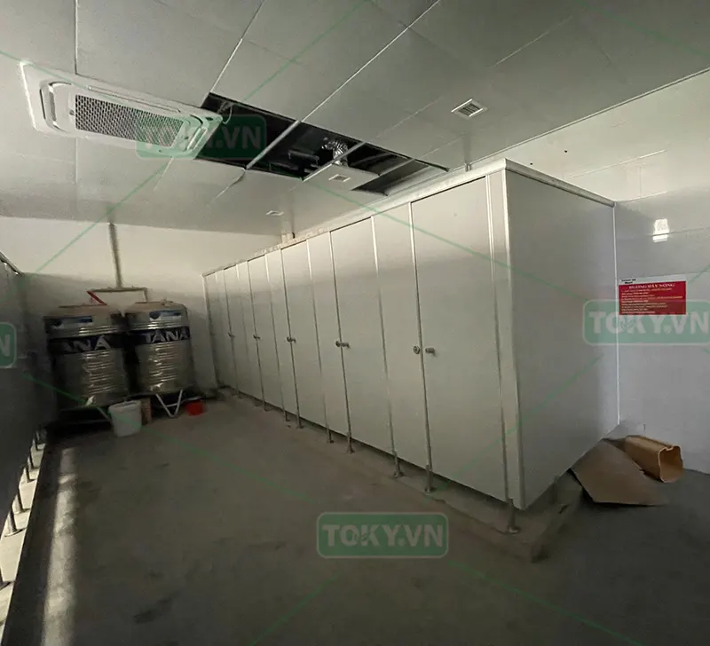 Giải pháp vách ngăn phòng tắm tráng tốt nhất từ tấm Compact hpl