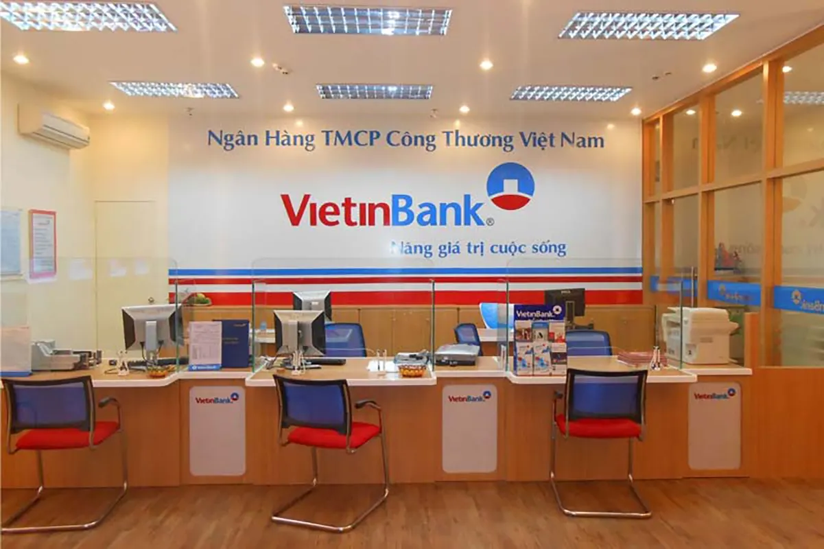 Hoàn thiện 120m2 vách ngăn vệ sinh Chi nhánh Vietinbank 27 Lê Văn Lương