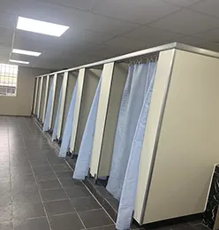 Tấm Compact ứng dụng làm vách ngăn phòng tắm tráng
