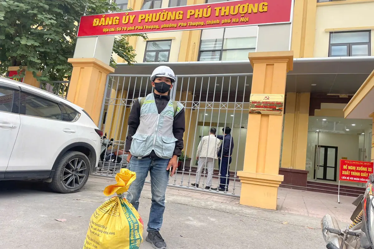 TOKY hoàn thiện vách ngăn vệ sinh cho Đảng ủy Phường Phú Thượng