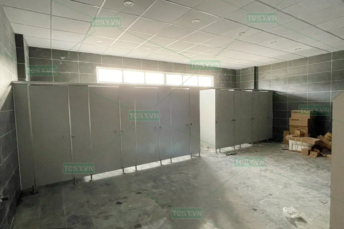Dự án vách ngăn vệ sinh tấm Compact cho nhà máy An Phát (An Phat Bioplastics)