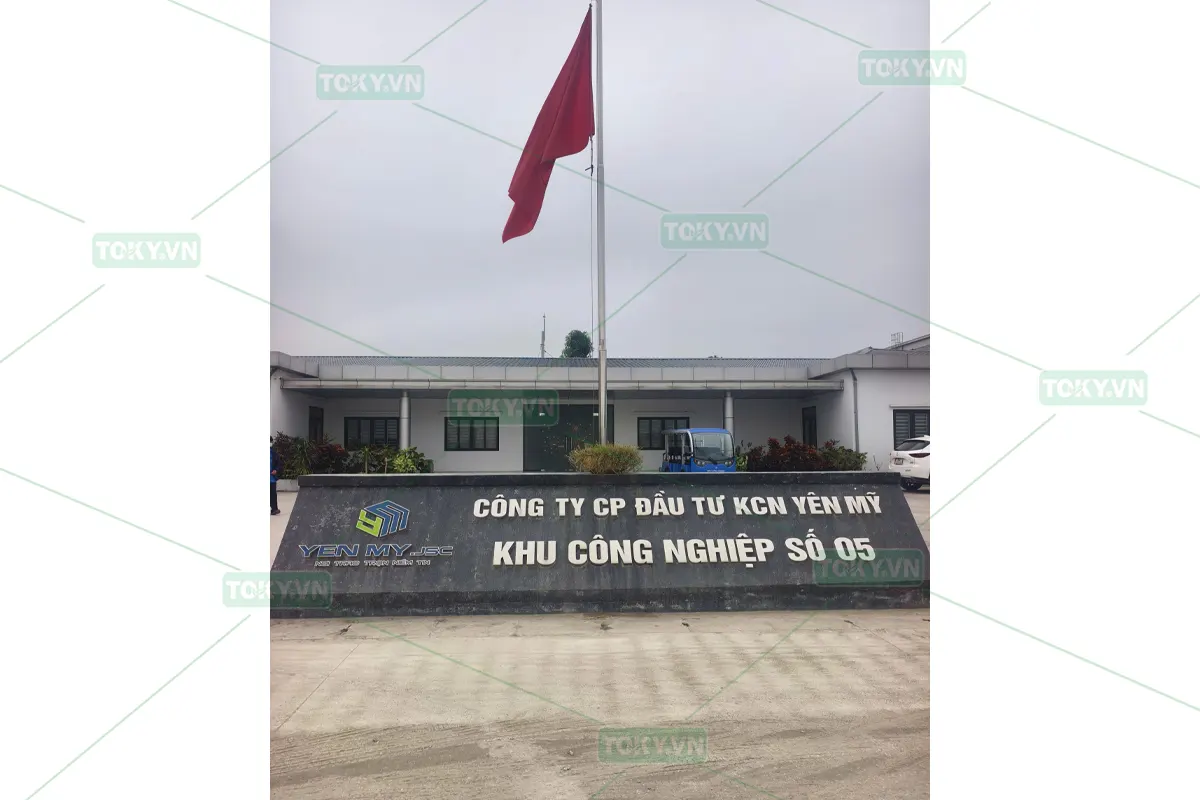 TOKY hoàn thiện 200m2 vách ngăn vệ sinh cho nhà máy KCN Yên Mỹ số 5