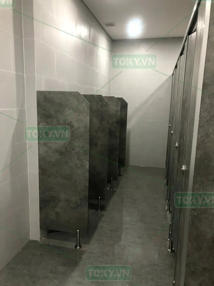 Tấm Compact HPL có xuống cấp nhanh không? Sự thật sau 10–20 năm sử dụng 1 Tấm Compact HPL có xuống cấp nhanh không? Sự thật sau 10–20 năm sử dụng