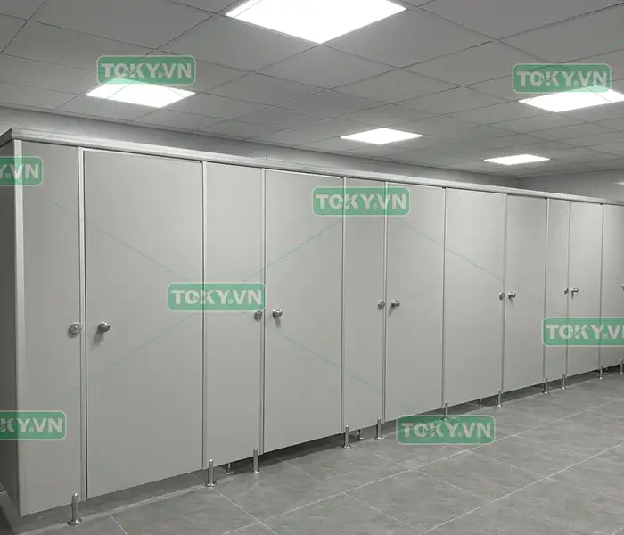 Khắc phục vách ngăn vệ sinh sau bão - giải pháp sửa chữa tối ưu chi phí 3 Giải pháp gia cố vách ngăn vệ sinh phòng tránh rủi ro bão lũ trong tương lai