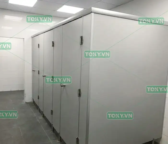 Kinh nghiệm đánh giá và nghiệm thu vách ngăn compact toilet cho chủ đầu tư