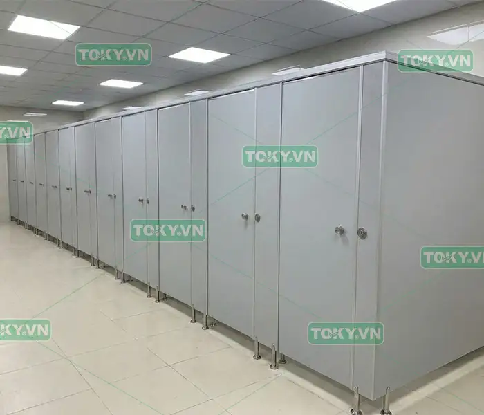 Quy trình báo giá và thi công vách ngăn vệ sinh Compact 18mm tại Toky