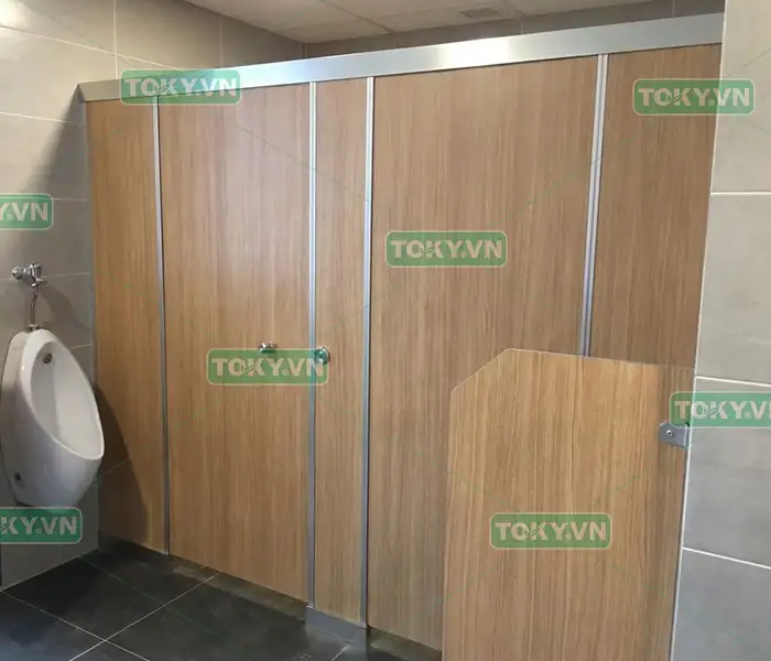 Tấm Compact HPL có dễ bị phai màu không? Giải đáp từ chuyên gia 2 Thực tế tấm Compact HPL có dễ bị phai màu không?