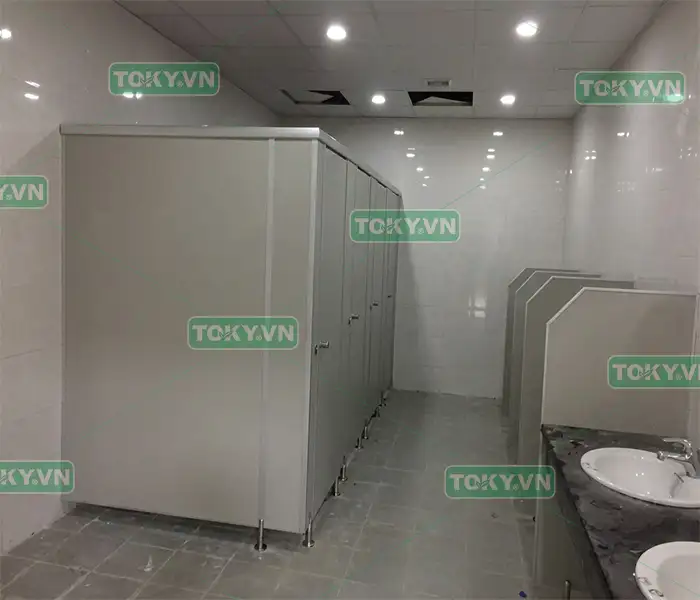 Vách Compact làm nhà vệ sinh HPL có thực sự đắt? 1 Vách Compact làm nhà vệ sinh HPL có thực sự đắt?