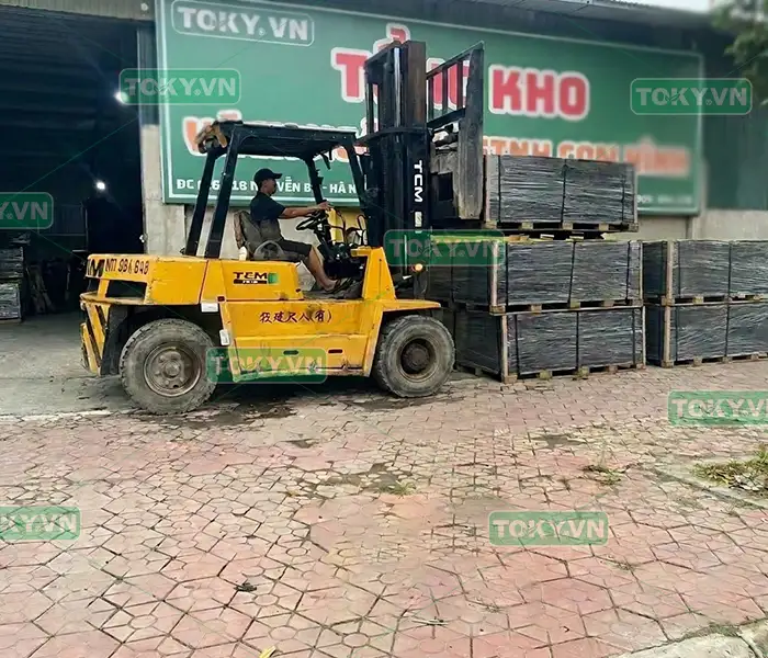 Tổng kho 2 container tấm compact CDF về kho ngày 19/08/2026 | Báo Giá Tận Kho