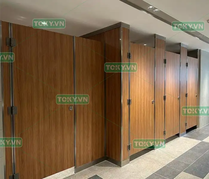 Báo giá thi công vách ngăn cho nhà tắm công cộng trọn gói