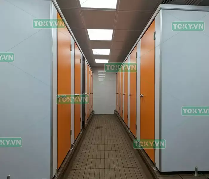 Lý do chọn tấm HPL và CDF khi thi công vách ngăn vệ sinh compact tại KCN Bắc Thăng Long