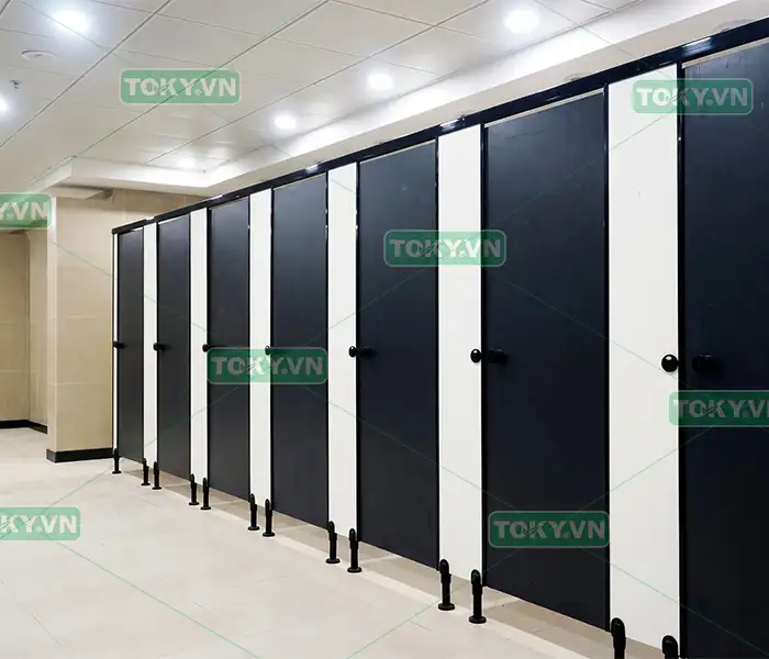 Cách xử lý vết bẩn hóa chất trên vách ngăn vệ sinh Compact HPL 4 Mẹo bảo dưỡng vách ngăn vệ sinh Compact HPL luôn bền đẹp >10 năm