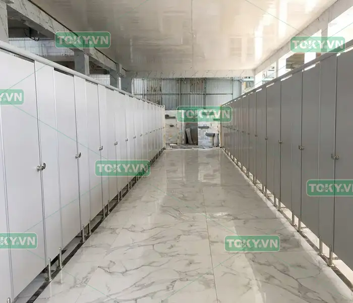 Tư vấn chọn đúng vách ngăn vệ sinh compact cho từng khu vực 1 Tiêu chí cốt lõi khi chọn vách ngăn vệ sinh compact theo môi trường sử dụng