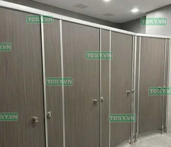 Toky - Cam kết cung cấp vách ngăn WC Compact chống nở 100%