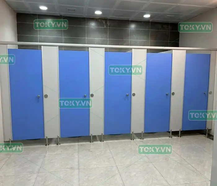 Tuổi thọ thực tế của vách ngăn vệ sinh compact theo phân loại tấm