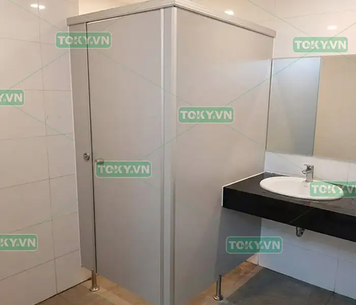 Giải pháp vách ngăn vệ sinh Compact cho không gian nhỏ hẹp 2 Tại sao vách ngăn vệ sinh Compact là giải pháp số 1 cho wc nhỏ?