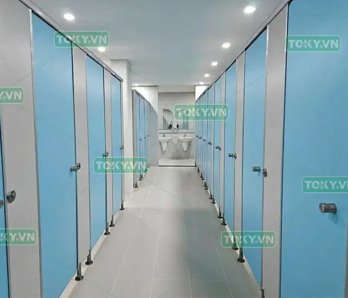 Vách ngăn vệ sinh compact có thực sự chịu nước 100% như quảng cáo? 1 Vì sao có sự mập mờ về khả năng chịu nước 100% của vách ngăn vệ sinh compact?