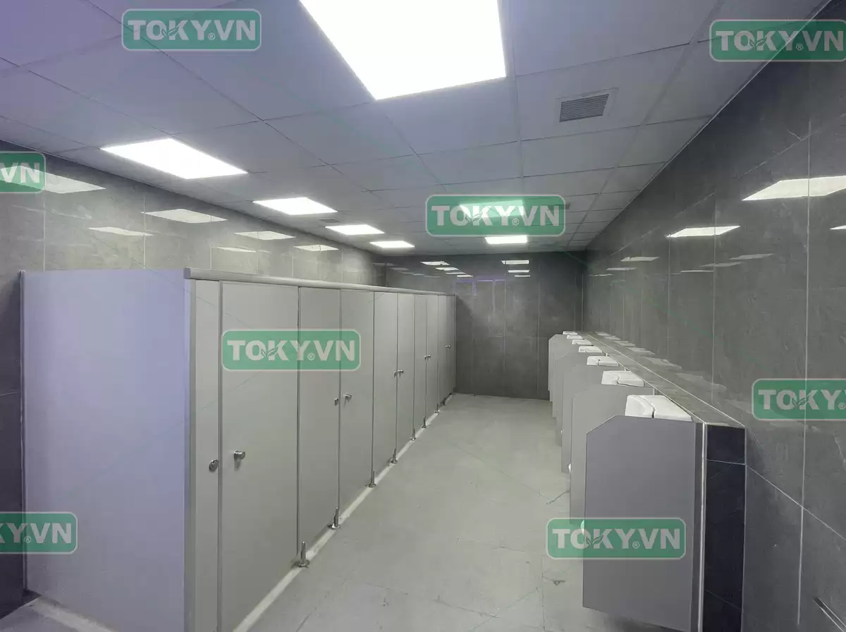 Dịch vụ thi công vách ngăn vệ sinh tấm Compact trọn gói tại Toky